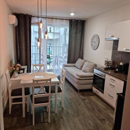 Apartman - Centrum 브라티슬라바 외부 사진